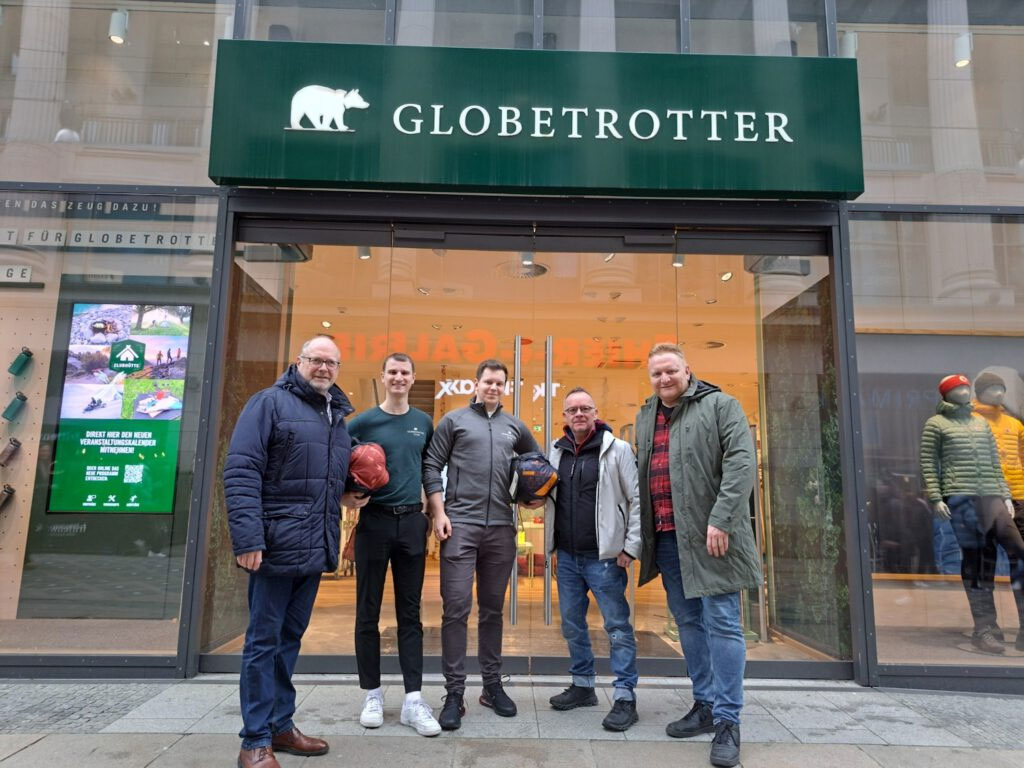 Auf dem Bild von links nach rechts: Michael Vogt (Wohl-Tun), Max Liebeheim (Globetrotter), Yannick Minner (Globetrotter), Oliver Schütte (Wohl-Tun), Stefan Wehrmann (Wohl-Tun). Foto: Thomas Renneke